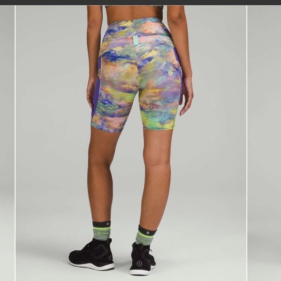 NWT New LULULEMON Cargo Super High Rise Hiking Bike Short 8" Purple Tie Dye 8 - Picture 5 of 7